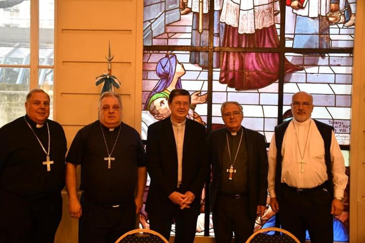 Solidaridad de los obispos argentinos con Ucrania ante "esta guerra cruel e injusta"