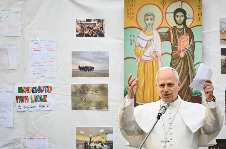 Tensión en Medio Oriente: El Papa llamó a rezar y construir la paz