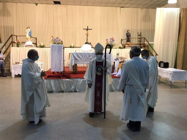 Tomaron posesión dos párrocos y un vicario en la diócesis de Cruz del Eje