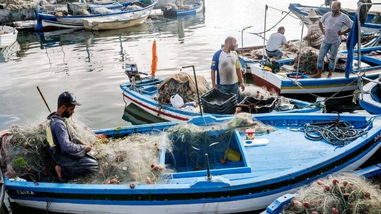 El Vaticano: la Iglesia apoya y acompaña a los pescadores de todo el mundo