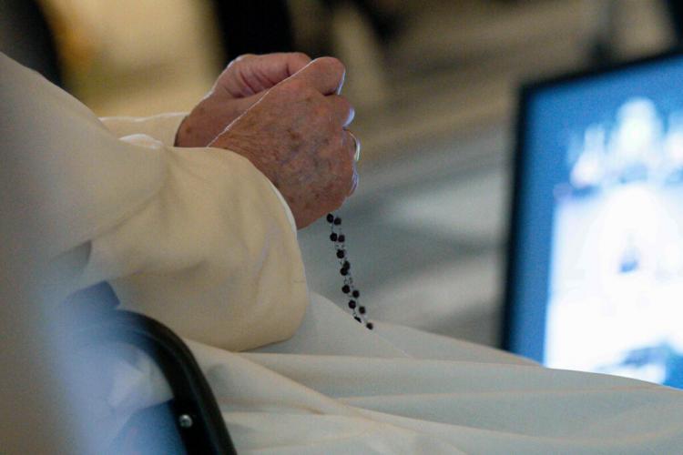 Vaticano: las radiografías confirman mejoras en el estado clínico del Papa