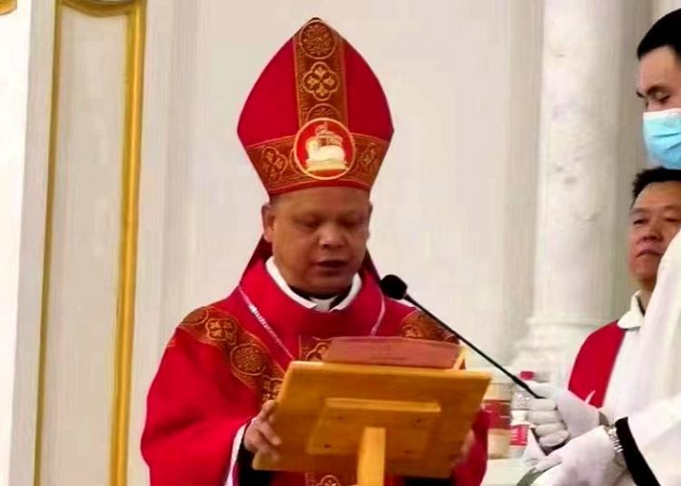 Vaticano: "Sorpresa y pesar" por el nombramiento de un obispo chino no reconocido