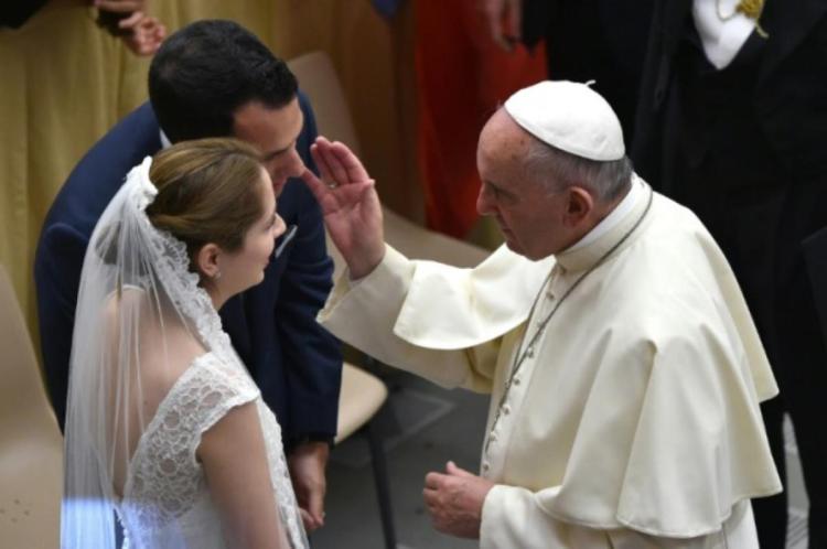 Vaticano: Un "nuevo catecumenado" para el sacramento del matrimonio